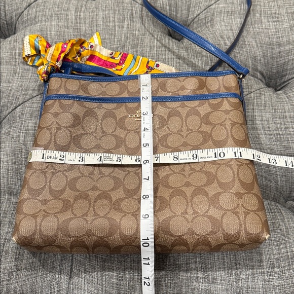 Coach File Signature Blue Brown Crossbody - Picture 14 of 17